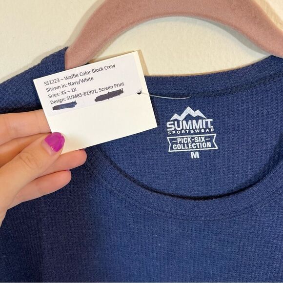 Summit Blue White Penn State Thermal Long Sleeve Top Medium NWT - Picture 4 of 12